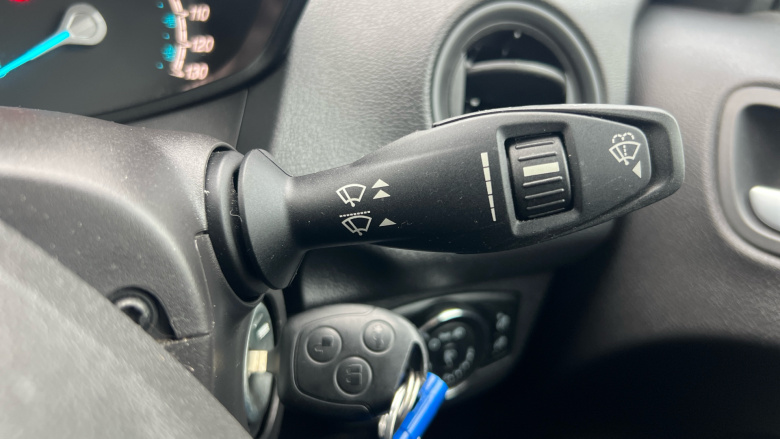 Ford Tourneo Courier 1.0 EcoBoost Zetec 5dr Petrol Estate